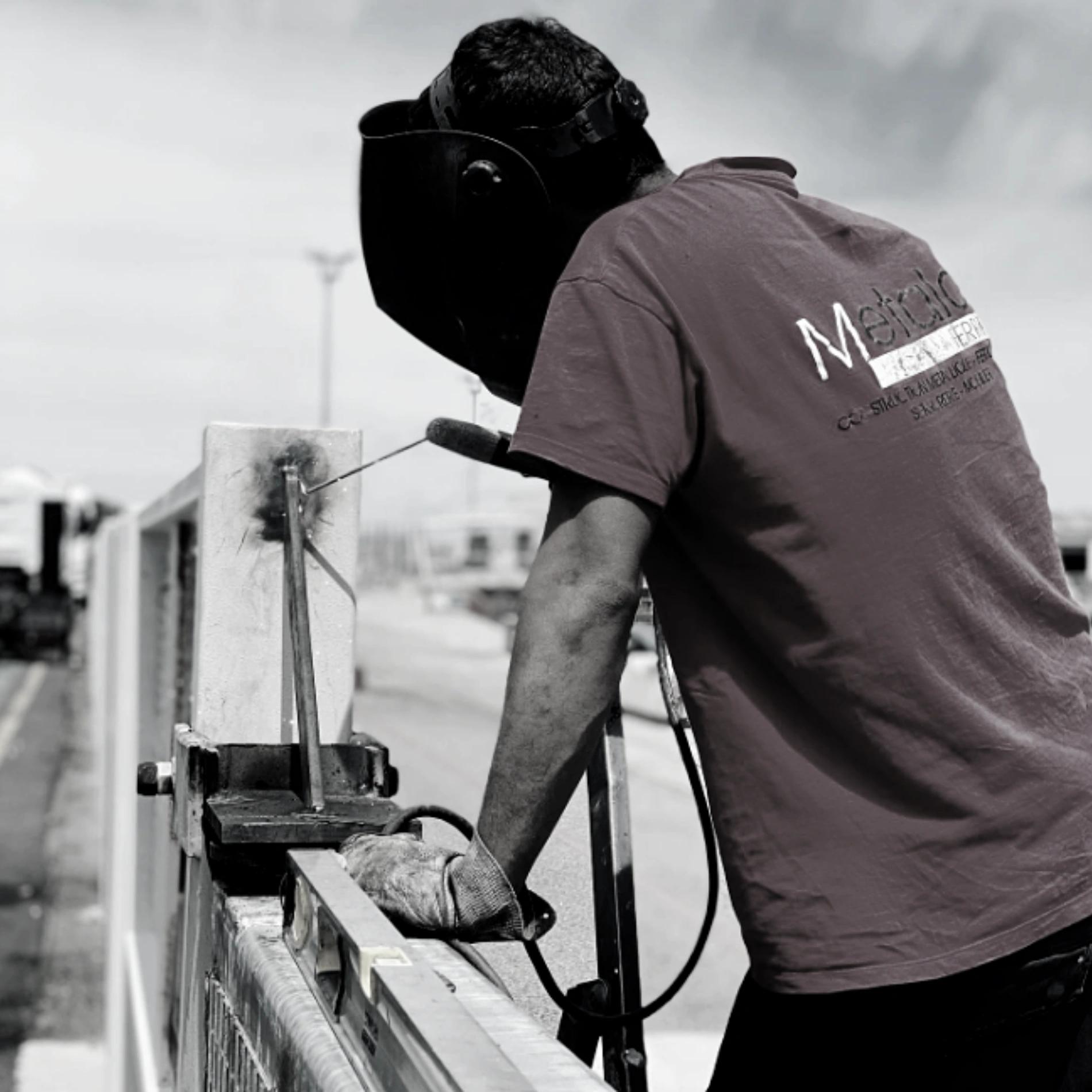 Pose et réglage de serrure